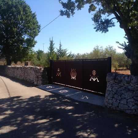 Вилла Trullo Salamina Чистернино Экстерьер фото